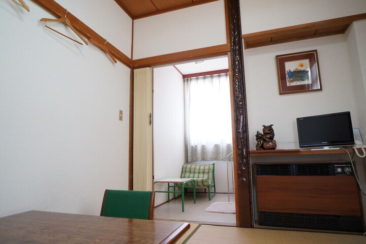 Room 15 of 22