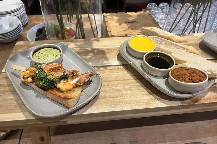Dining 93 of 157