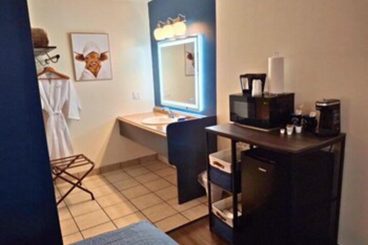 Room 43 of 111