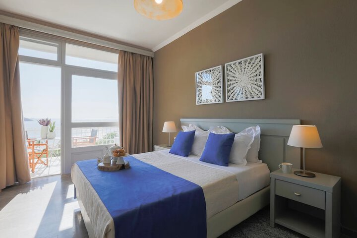Room 15 of 68