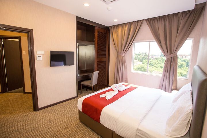 Room 47 of 90