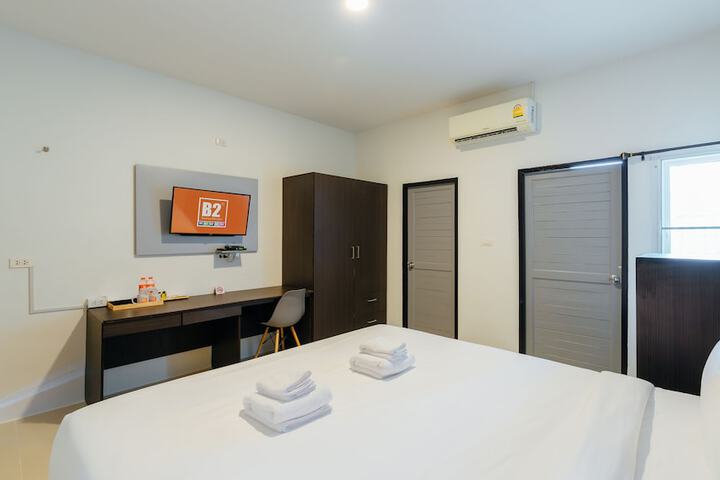Room 10 of 35