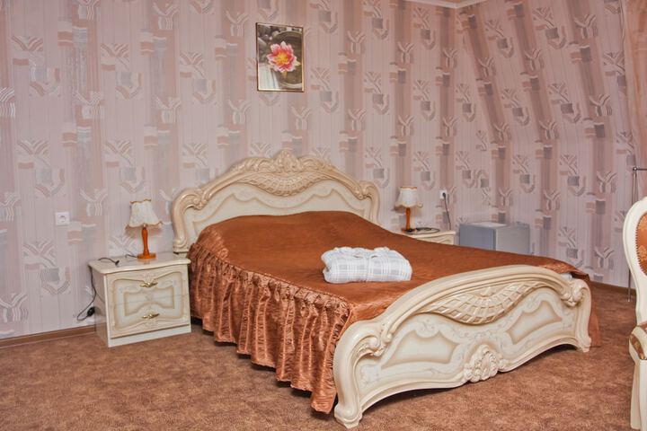 Room 7 of 69