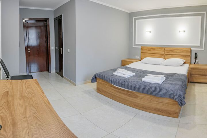 Room 7 of 55