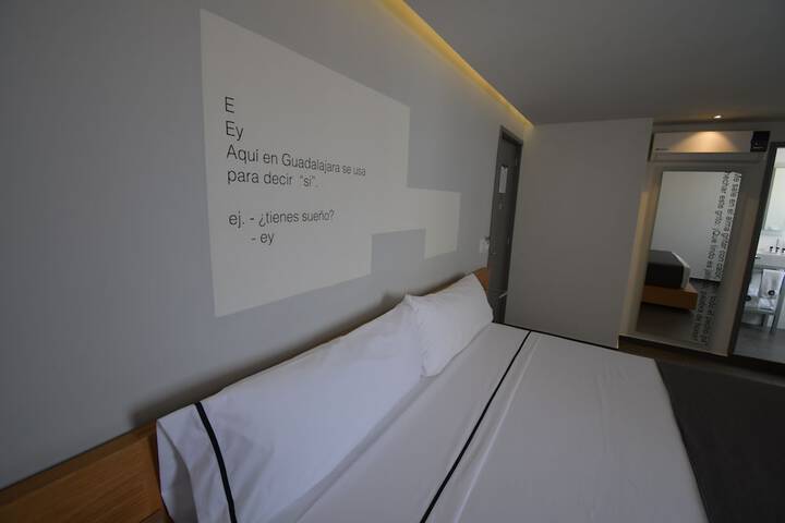 Room 25 of 66