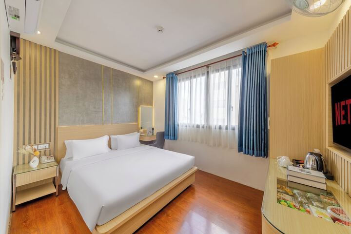 Room 27 of 63