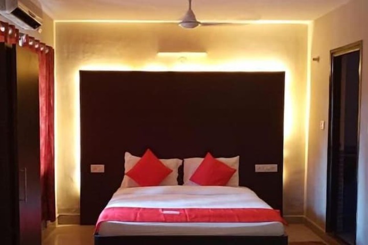 Room 19 of 33