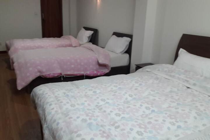 Room 5 of 39