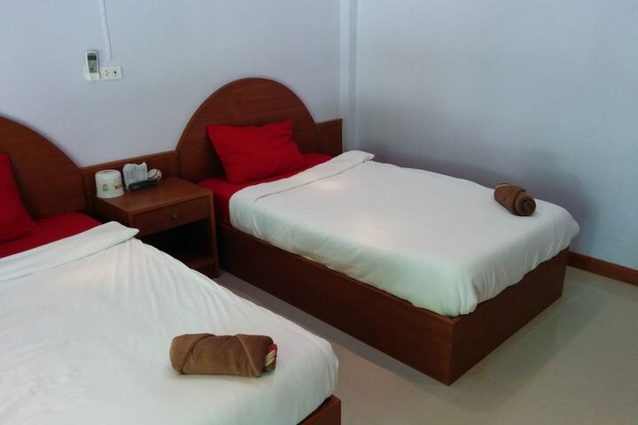 Room 3 of 51