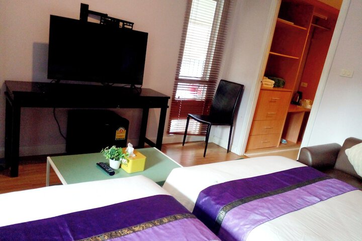 Room 6 of 137