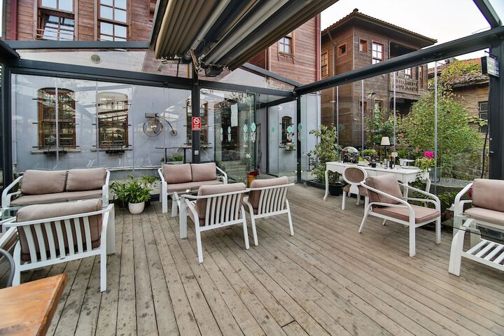 Breakfast/Coffee Service 23 of 45