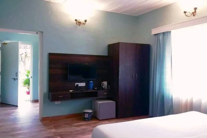 Room 18 of 60