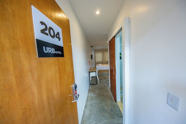 Room 20 of 33