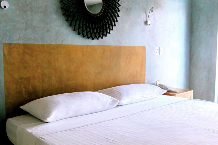 Room 7 of 51