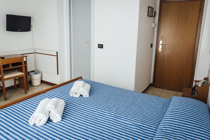 Room 18 of 86