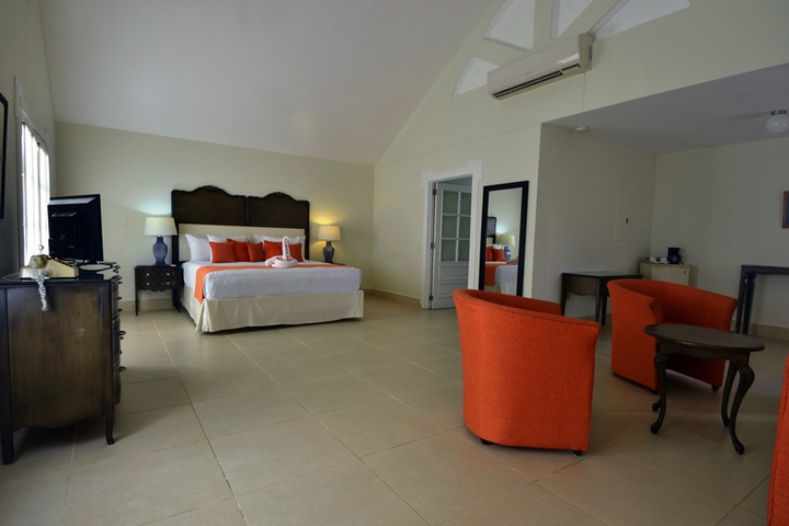 Room 5 of 7