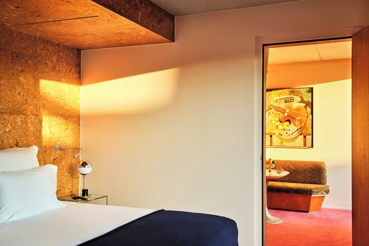 Room 18 of 46