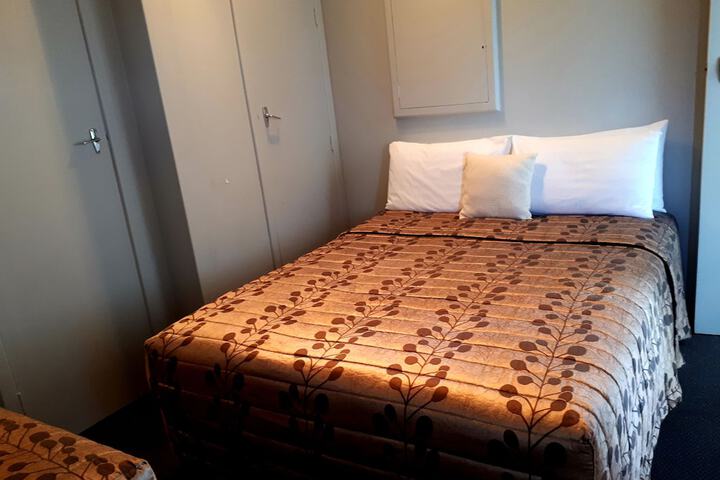 Room 35 of 92