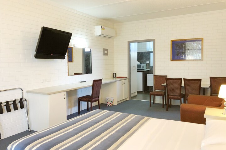 Room 31 of 79