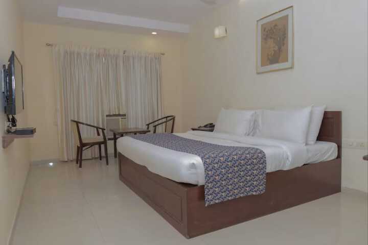 Room 10 of 24