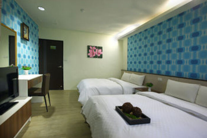 Room 15 of 49