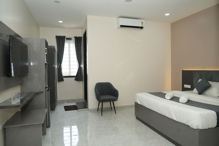 Room 2 of 7
