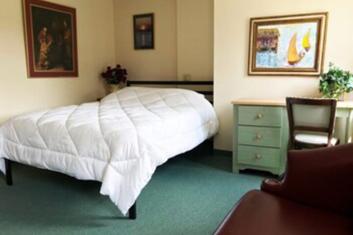 Room 75 of 108