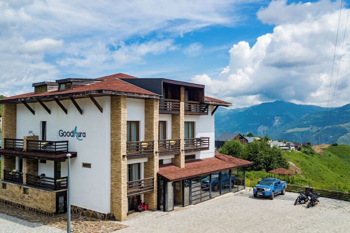 Good Aura Hotel