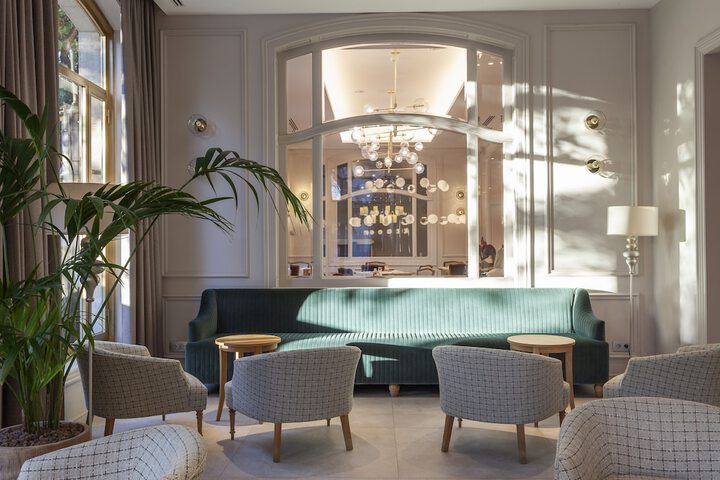 Guest Lobby