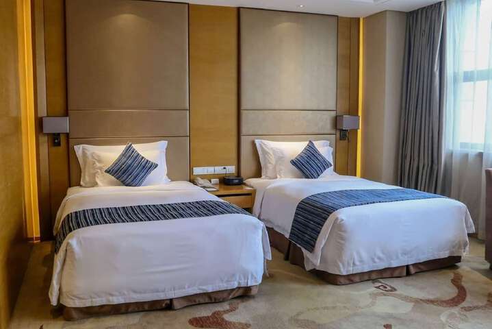 Room 8 of 46