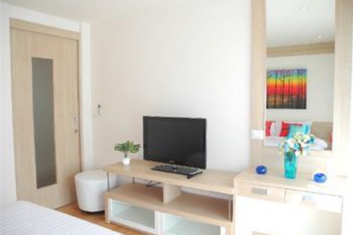 Room 9 of 20