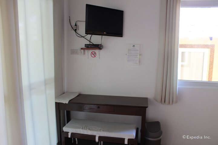 Room 12 of 34