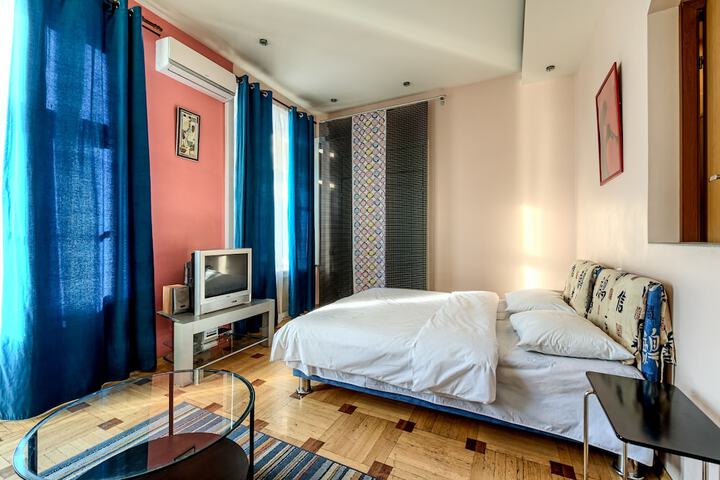 Room 10 of 51