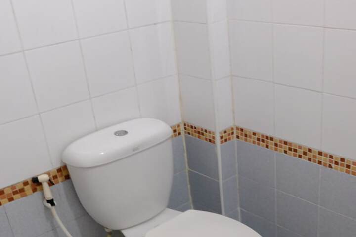 Room 9 of 19
