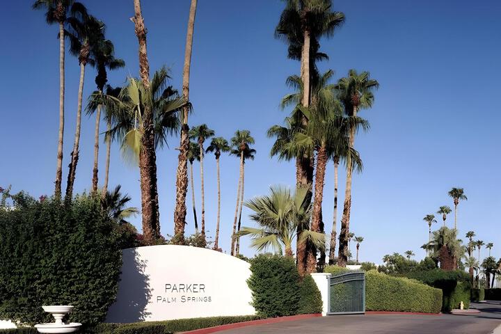 Photo of L a Parker