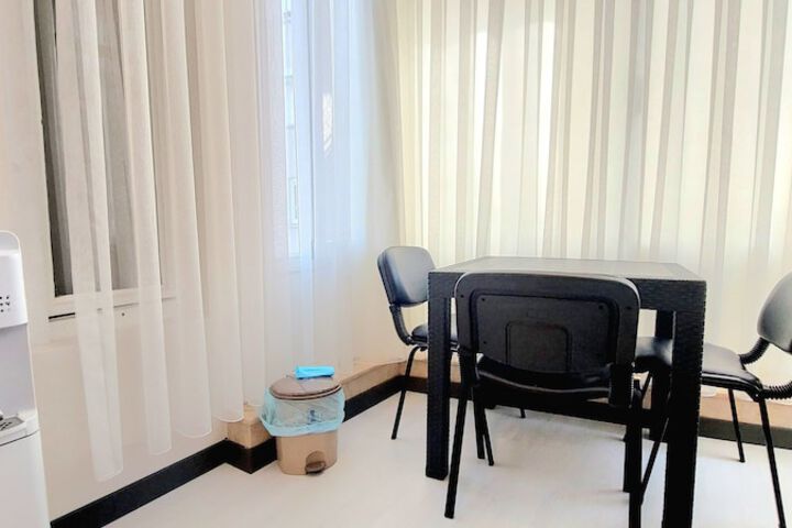 Room 170 of 271