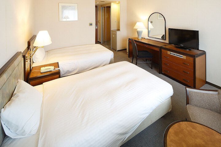 Room 4 of 54