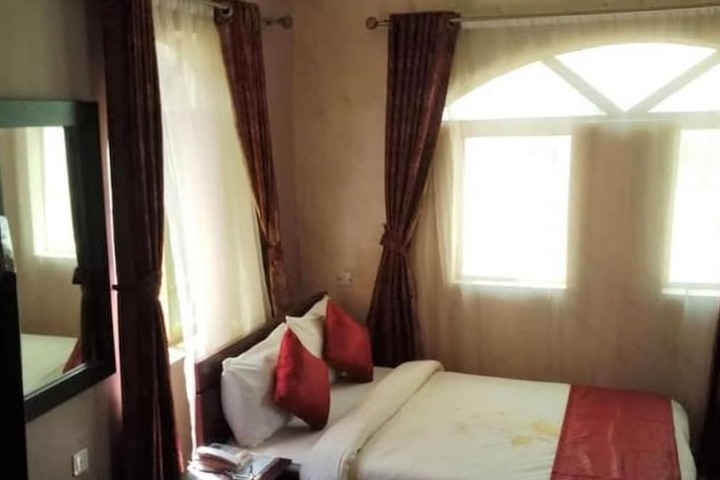 Room 14 of 44