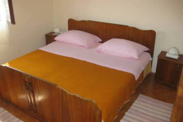 Guesthouse Apartments Zr