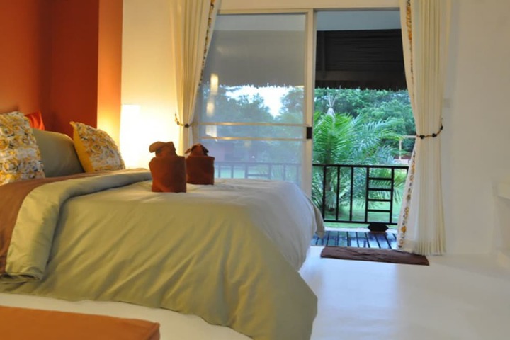 Room 6 of 27