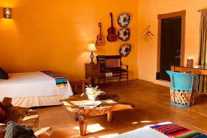 Room 2 of 19