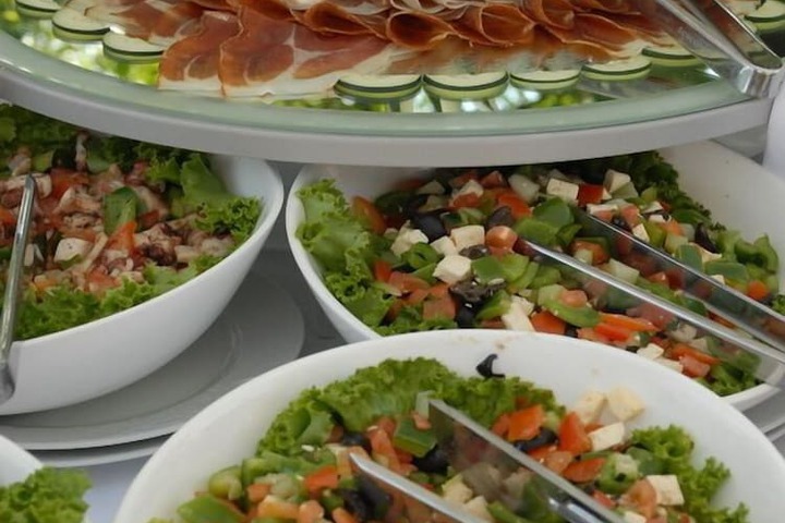 Dining 45 of 58