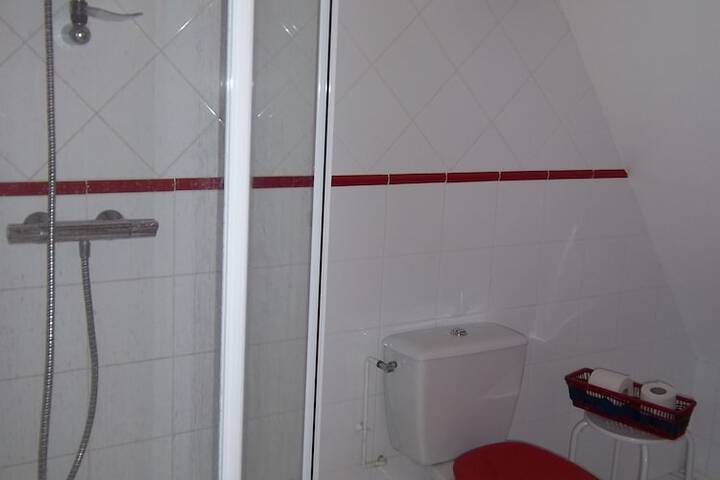 Room 14 of 19
