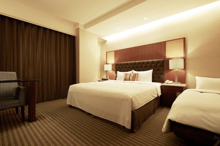 Room 10 of 52