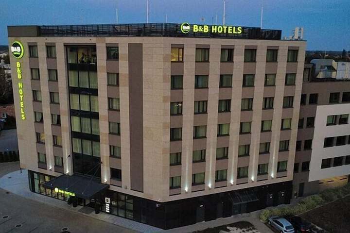 Hotel 34 of 35