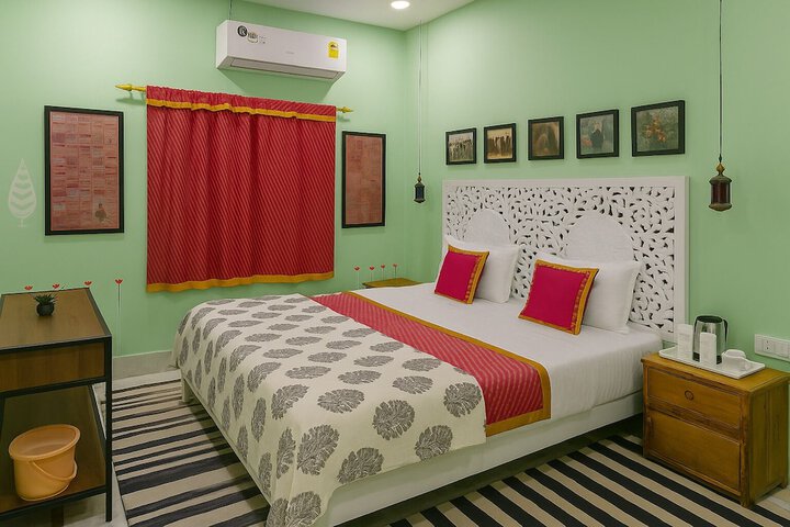 Room 52 of 85