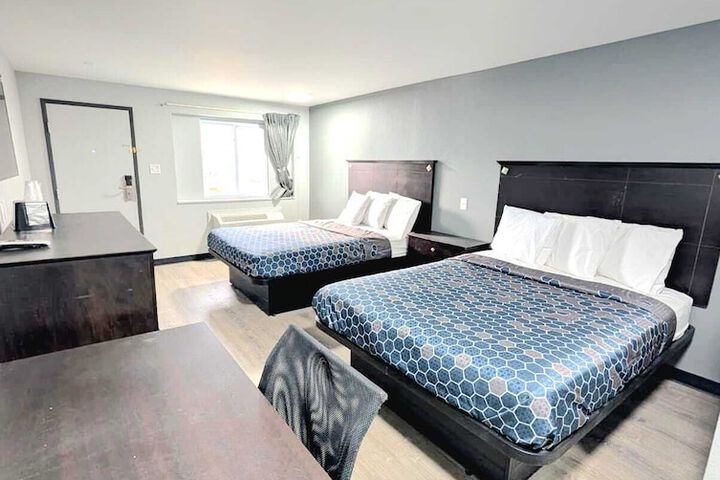 Room 2 of 6