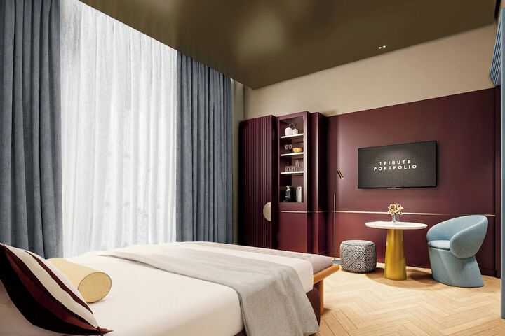 Room 10 of 23