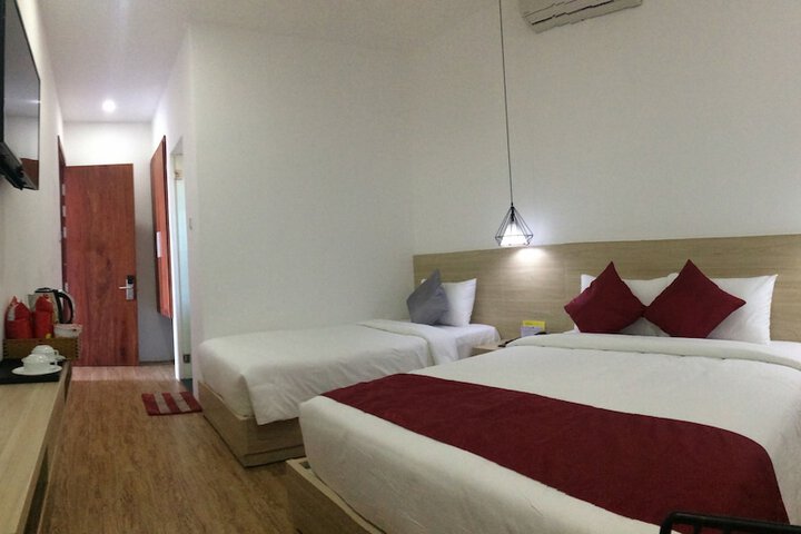Room 15 of 48