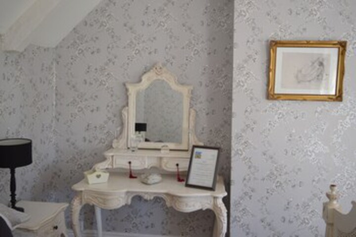 Room 29 of 33